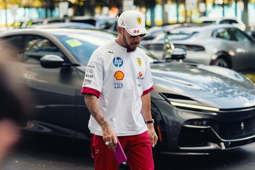 Ferrari - Hamilton szerint a kritikusainak "nincs valós rálátásuk a helyzetre"
