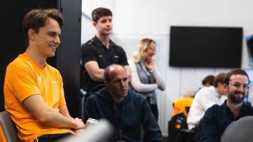 McLaren - Montoya: „Piastri belemászott Norris fejébe”