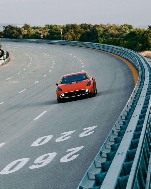 A Mercedes elektromos szörnye letarolta az összes létező távolsági rekordot
