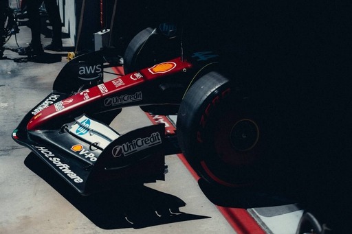 Ferrari - Szombatról vasárnapra kicserélték a Ferrarikat?