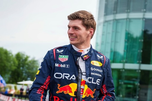 A Red Bull tízmilliókat fizetne Verstappennek, hogy ne lépjen le idő előtt