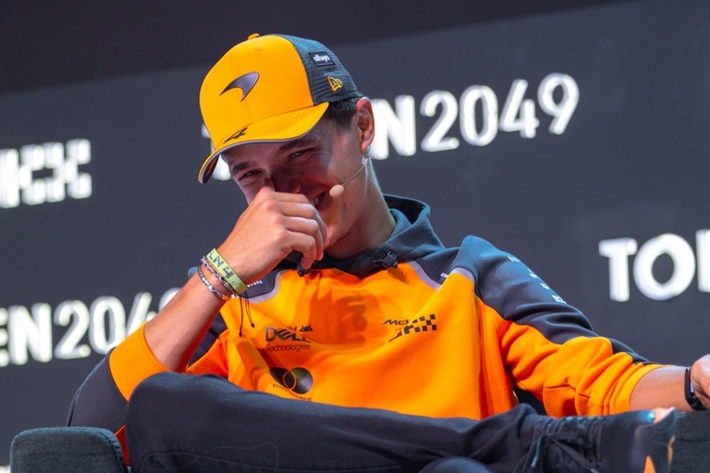 McLaren - Súlyos pofonba szaladt bele Norris a bakui pénteken