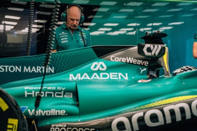 Aston Martin - Adrian Newey ritka rádióüzenettel köszöntötte a feltámadó Alonso bravúrját Zandvoortban