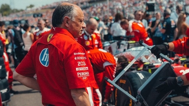 Ferrari - Tiszta vizet öntött a pohárba Hamilton és Leclerc helyzetéről a Ferrari