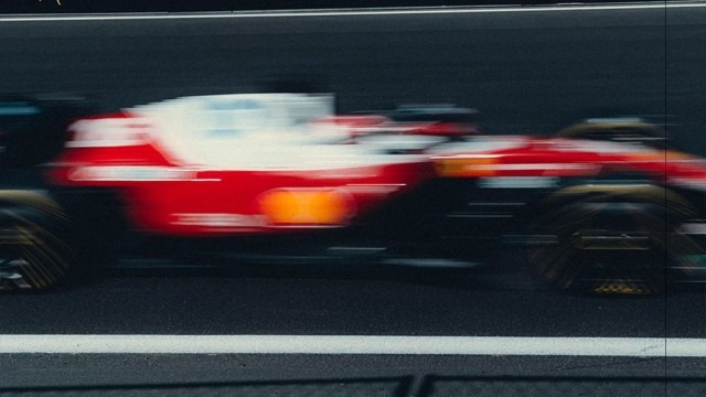 Ferrari - Hamiltonnál betelt a pohár, már csak az imában bízik a Ferrari hibái után