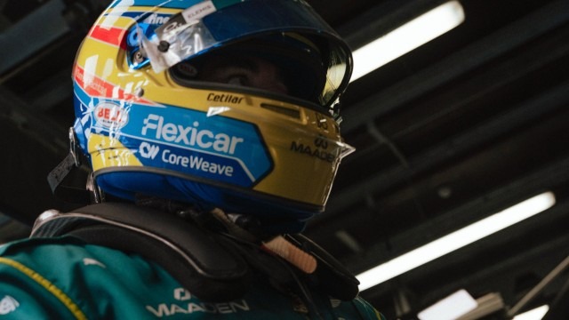 Aston Martin - Alonso viccel ütötte el az Aston Martin bakui drámáját
