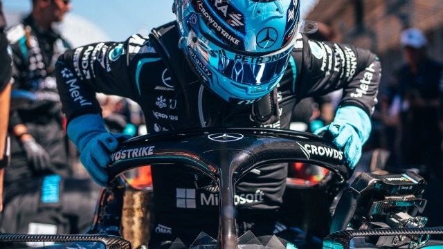 Mercedes - Russell elárulta, miért volt annyira necces a vége Verstappen ellen