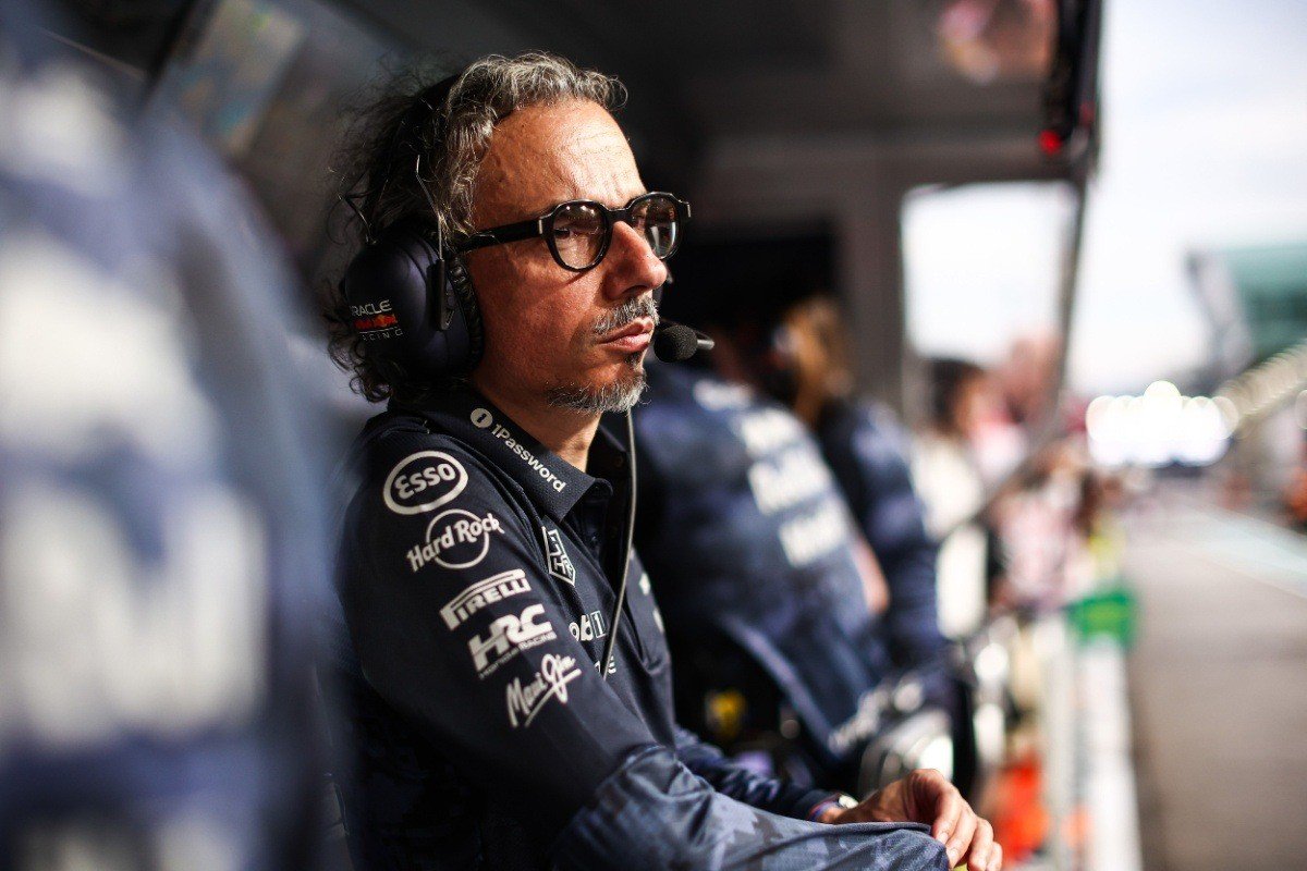 A Red Bull főnöke elégedett az első soros rajtpozícióval