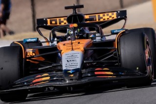 McLaren - Brown Piastri nehézségeiről: „Örülök, hogy vége van a hétvégének”
