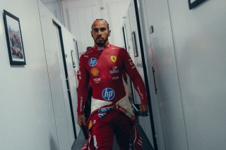 Ferrari - Hamilton a tökéletes pozícióból indul a mexikói győzelemért!