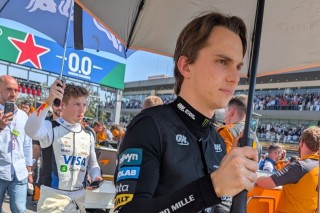 McLaren - Piastri: Valamiért nem úgy kell vezetni az autót, mint az elmúlt 19 futamon