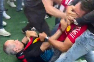 Ferrari - Egymásnak estek a szurkolók Mexikóban (videó)