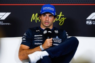 Williams - Carlos Sainz újabb kirohanást intézett az FIA felé