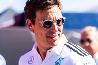 Mercedes - Megvan, ki veheti meg Toto Wolff Mercedes F1-es részesedését! - sajtóhír