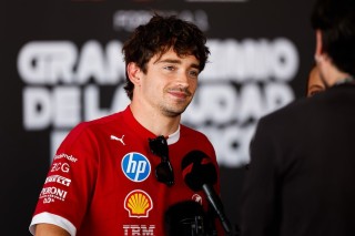 Ferrari - Leclerc-nek egyre nehezebben esik visszafognia magát - robbanás szélén a monacói?