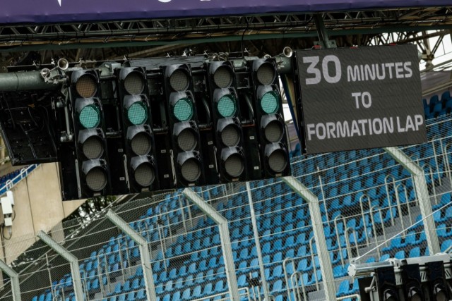 ÉLŐ F1-ES KÖZVETÍTÉS: Brazil Nagydíj - Első szabadedzés (LIVE)