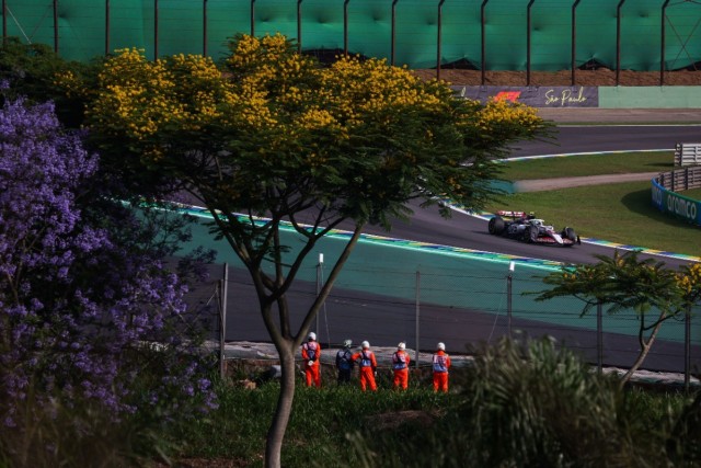  és  - Büntetést osztottak ki az F1-es Brazil Nagydíjon! - hivatalos