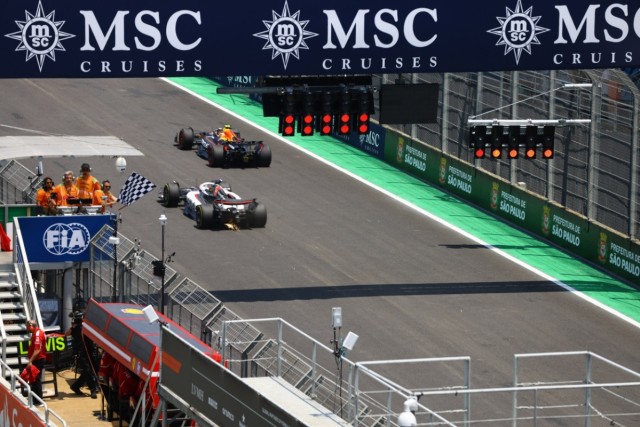  és  - Csak 18 autó állhat fel a 2025-ös F1-es Brazil Nagydíj rajtrácsára! - hivatalos