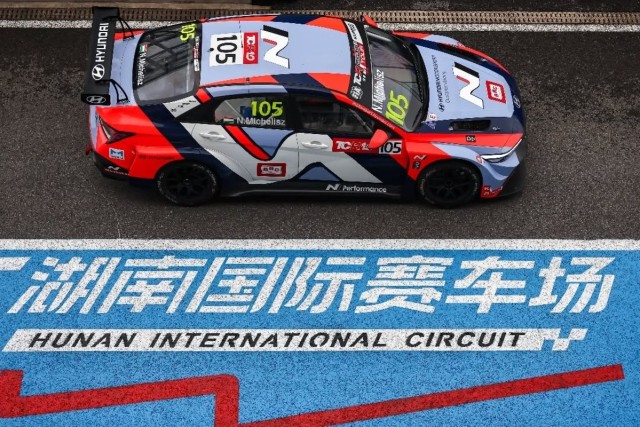 TCR World Tour: Dobogóval kezdett Michelisz Kínában!