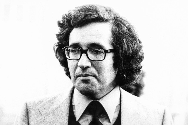 84 éves korában elhunyt az egykori F1-es versenyző és televíziós személyiség