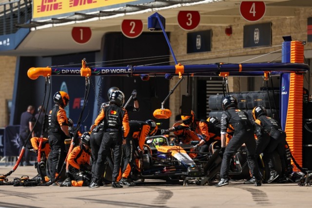 Teljesen átformálhatják a bokszutcai szabályokat a Forma-1-ben 2026-tól!