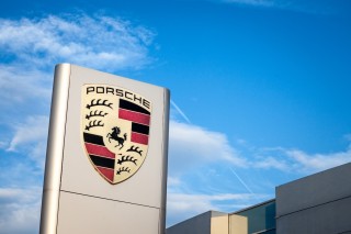 Nagy bejelentést tett a Porsche!