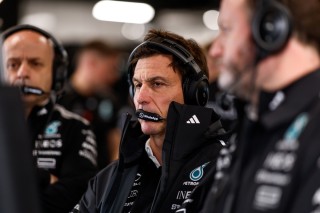 Mercedes - Wolff nem tágít: a 2026-os autók elérhetik a 400 km/h-át – elméletben