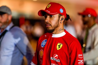 Ferrari - Hamilton teljesen magába fordult az újabb gyenge időmérő után