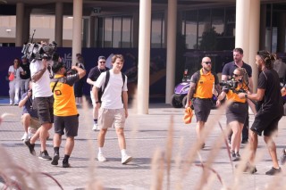 McLaren - Egyre nagyobb a balhé a McLarennél, Piastri már az ausztrál sajtónak sem nyilatkozhat?