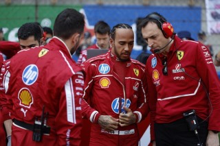Mercedes - Martin Brundle szerint van valami meglepő Lewis Hamilton versenymérnöki ügyében
