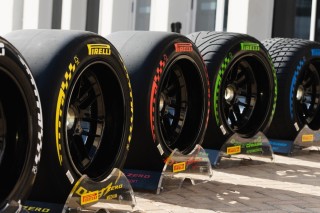 Aston Martin - A Pirelli szerint jól vizsgáztak az új F1-es gumik Barcelonában
