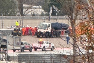 Ferrari - Falnak csapódó Red Bull és Hamilton első ferraris méterei: az eső uralta a keddi tesztnapot