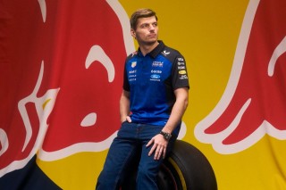Red Bull Racing - Verstappen nem él a záradékkal, a Red Bullnál maradhat