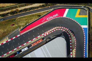 Az F1-be vágyó helyszín „visszautasíthatatlan ajánlatot” tenne a széria vezetőinek
