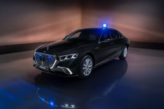 V12-es motorral és VR10-es védelemmel érkezik a Mercedes új páncélozott S-osztálya