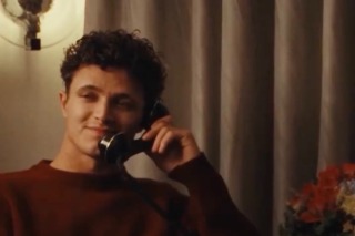 Lando Norris kosztümös filmbe illő videóval robbantotta fel az internetet