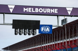 Új rajteljárás jön Melbourne-ben – az FIA már az első futamon módosít
