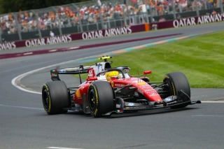 Ferrari - Egykori szerelője szerint „újjászületett” Lewis Hamilton, és jöhetnek a dobogók 2026-ban
