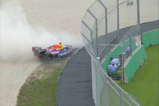 Red Bull Racing - Verstappen megpördült az első kanyarban, a Q1-ben ért véget számára a kvalifikáció (videó)