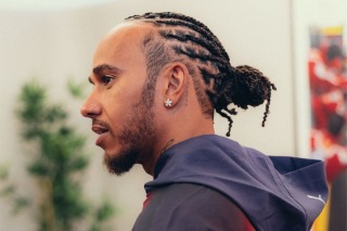 Ferrari - Megint mindenki Lewis Hamiltonról beszél - igazi világsztárként jelent meg Monacóban (fotók)