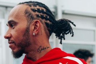 Mercedes - Hivatalos – Hamilton büntetést kapott, amiért kiütötte Russellt a Belga Nagydíj rajtja után