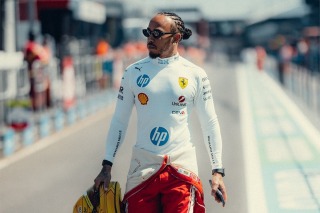 Ferrari - Apró lépésekben erősödik a Ferrari, Hamilton mögé rendeződik a csapat