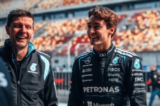 Mercedes - Russell szerint semmi gond a szabályokkal, már a régi gokartos időket idézi a Forma-1