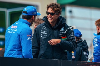 Mercedes - „Számomra ez teljes képtelenség” – élesen kritizálták az FIA Russellre szabott büntetését