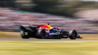Red Bull Racing - Meghúzta a Red Bull a váratlant: lemásolták a Ferrari Macarena-szárnyát (fotók)