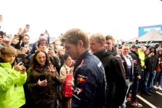 Mercedes - A Verstappen-hatás miatt komplett csapatokat kell visszautasítani a Nürburgringen
