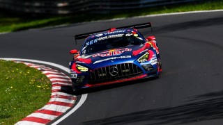 Mercedes - Eső, olaj és káosz a Nürburgringen – Verstappen és csapattársa is trükkös körülményekről beszélt az első menet után