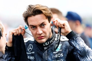 Mercedes - „Ez kib***ottul fantasztikus” - Kiszivárgott Russell dühös rádiózása, súlyos hiba tette tönkre a futamát