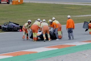 Kisebb csoda, hogy nem történt tragédia a Formula-4 valenciai futamán (videó)