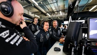 Mercedes - Wolff most érezheti igazán, kit engedett át a Ferrarinak Hamilton mellé